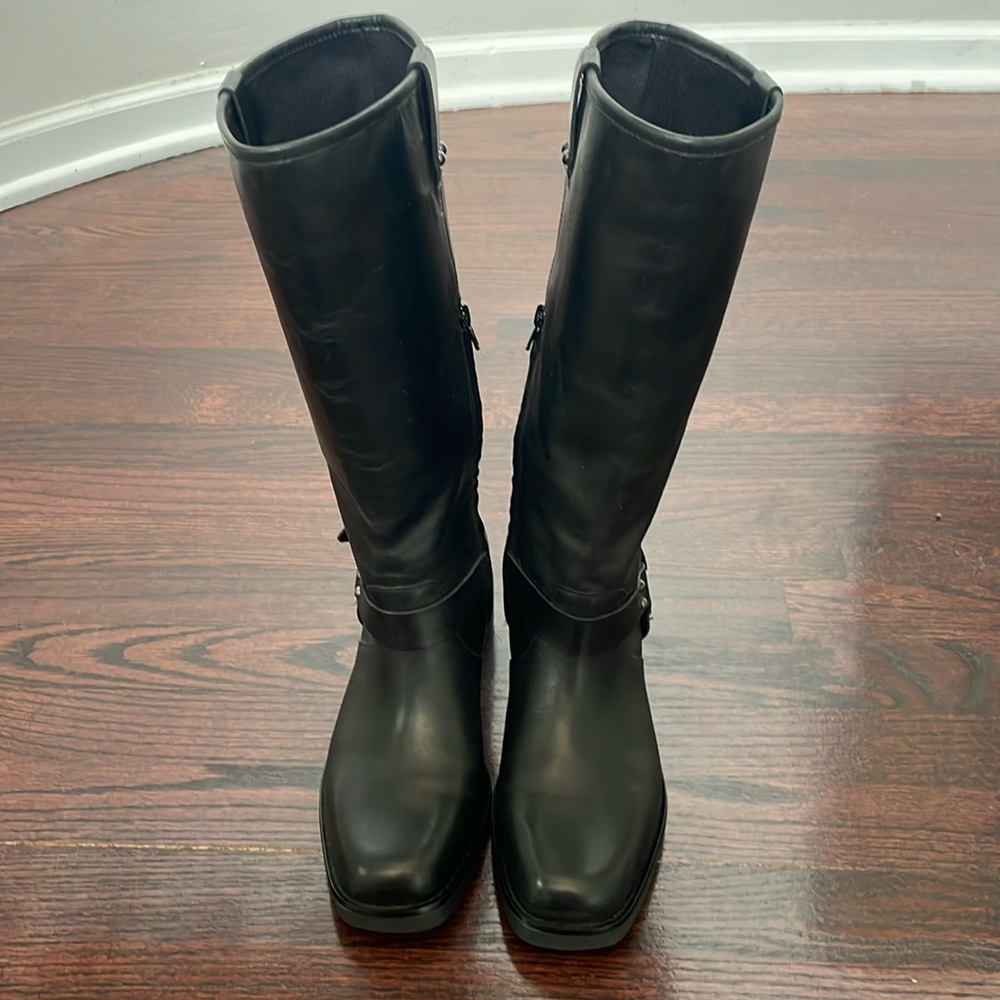 Crown Vintage Women’s Reny, Black Leather Boots, Size 8W.  Excellent Condition